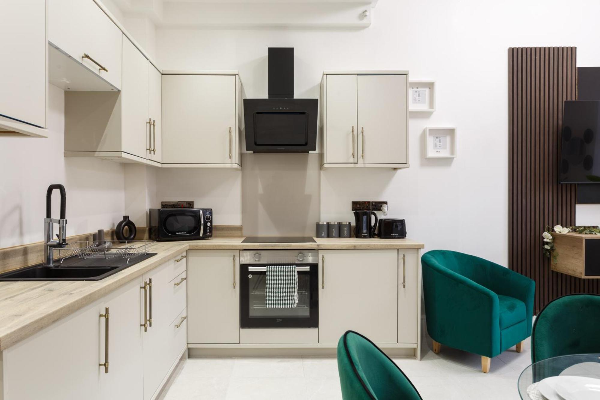 Bradford Luxury Central Apartment Exterior photo